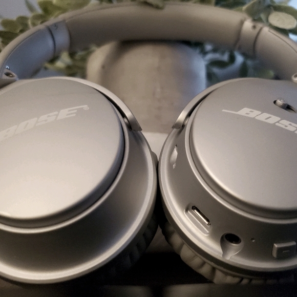 Other | Wireless Bose Headphones Q35 Ii | Poshmark